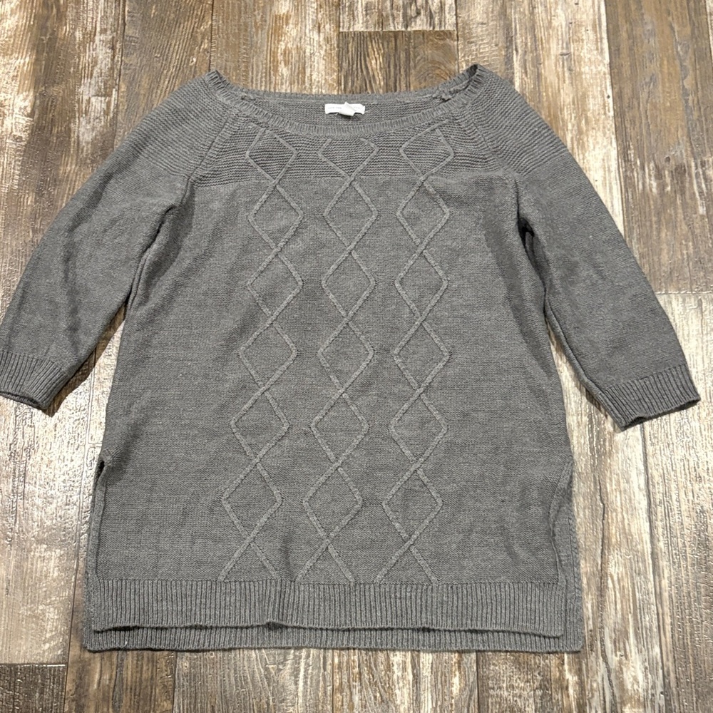 New York & Company Gray Crew Neck Sweater
